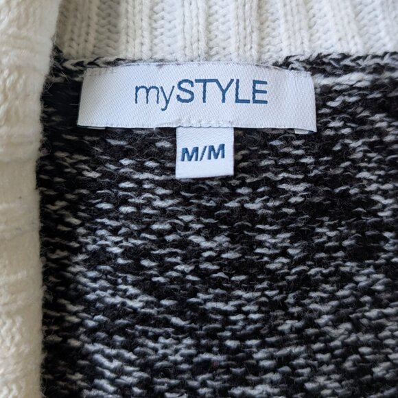 Sock Monkey Pattern Cardigan - Picture 2 of 2